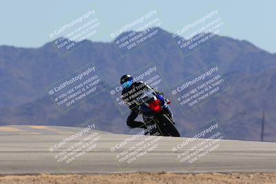 media/Mar-24-2025-Moto Forza (Mon) [[57ce5c5cff]]/3-Beginner Group/Session 4 (Turn 9)/